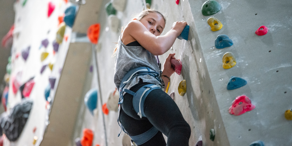 Steigern Sie Ihr Kletterspiel und lassen Sie die Sorgen der Sicherungstechniken mit dem innovativen automatischen Sicherungsgerät hinter sich